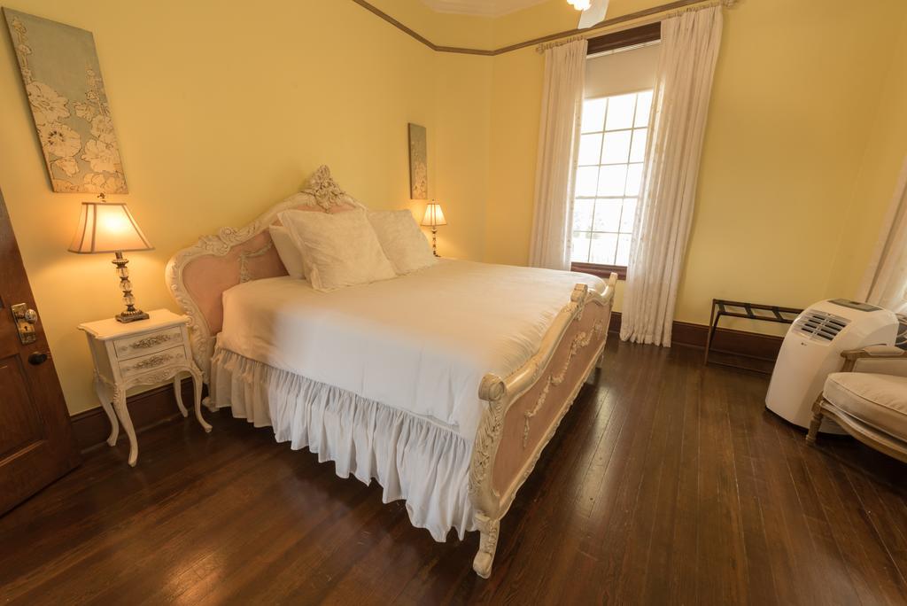 Mosheim Mansion Bed & Breakfast Seguin Bagian luar foto